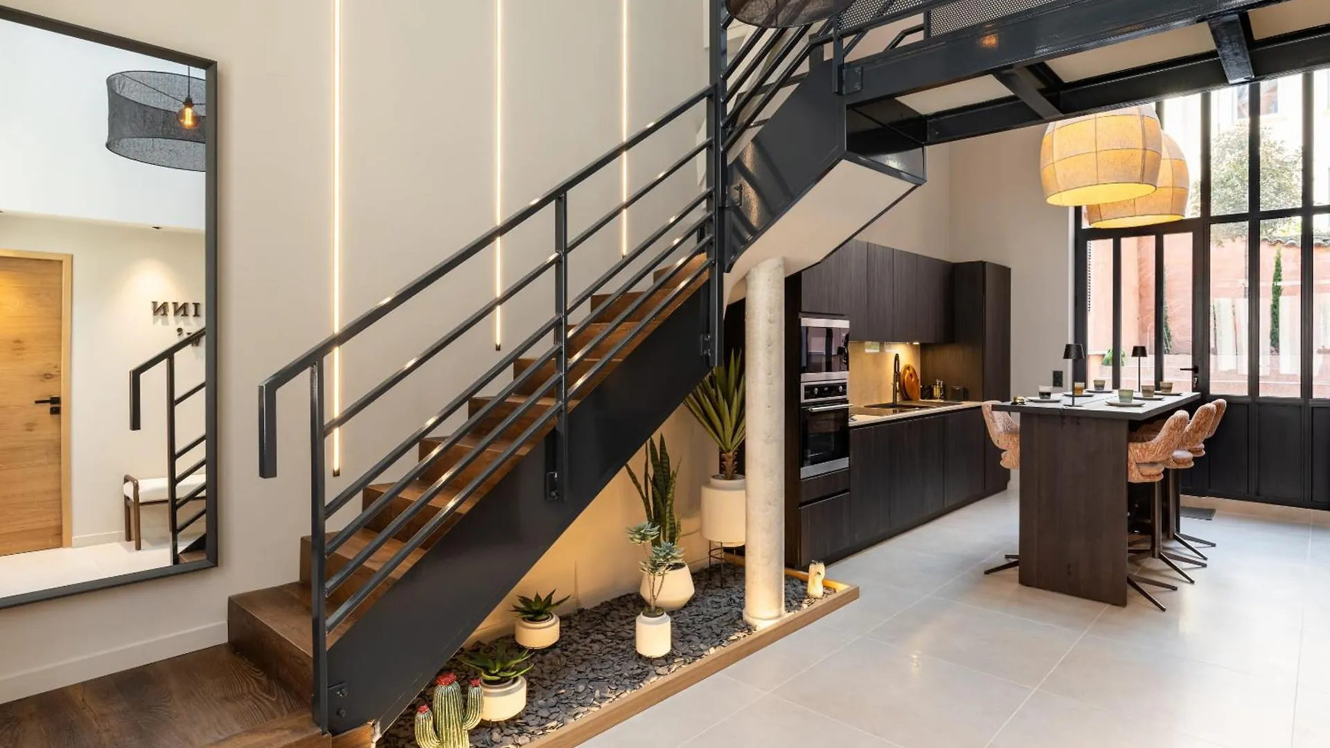 Semesterbostad Host Inn Wow House Lyon